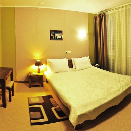 Hotel An-2 ハルキウ エクステリア 写真