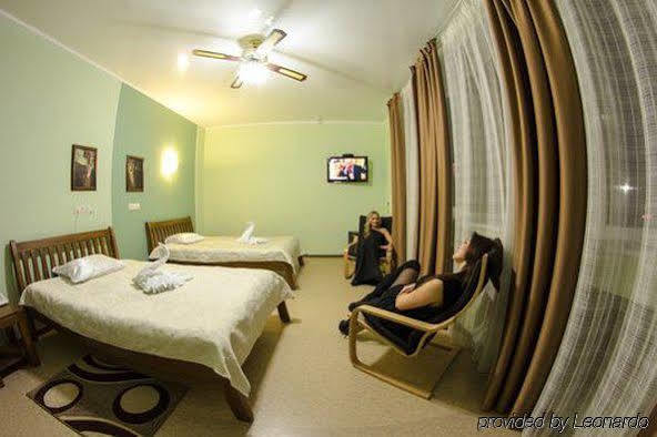 Hotel An-2 ハルキウ エクステリア 写真
