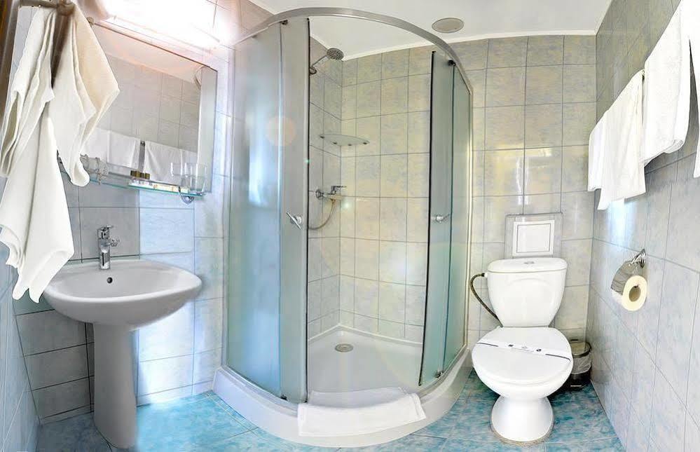 Hotel An-2 ハルキウ エクステリア 写真